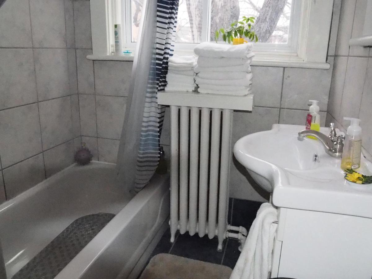 Chambre Quadruple avec Salle de Bains Commune