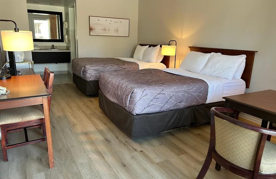 Rideau Heights Inn-1